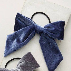 Anthropologie Shimmered Velvet Bow Pony Holder